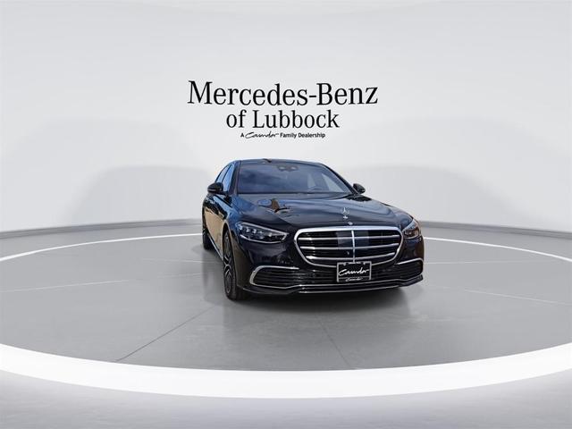 Photo of 2023 Black Mercedes-Benz S-Class