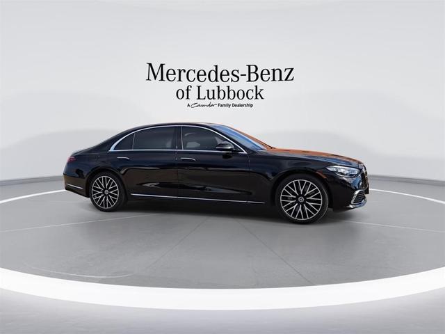 Photo of 2023 Black Mercedes-Benz S-Class