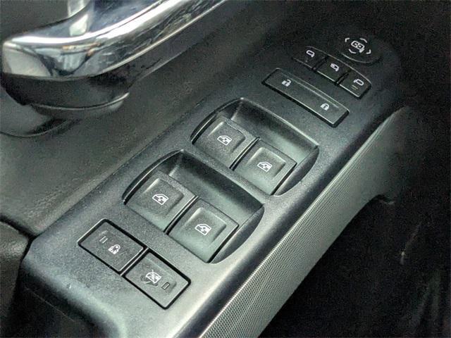 Photo of 2017 Summit White Chevrolet Silverado 2500