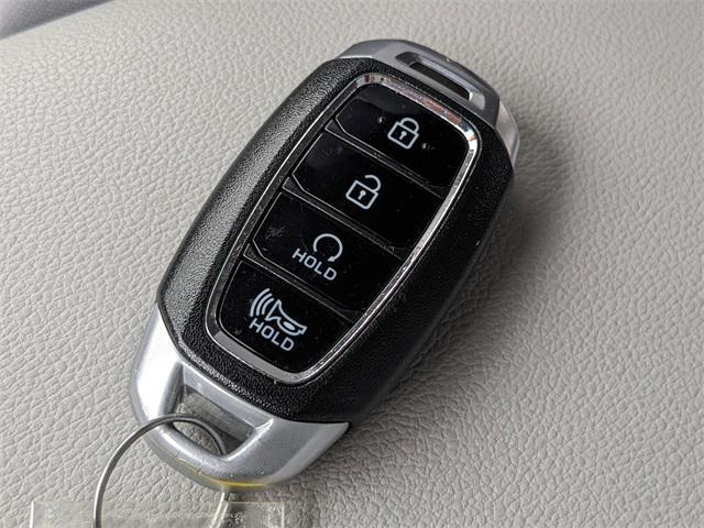 Photo of 2023 Pulse Red Hyundai KONA