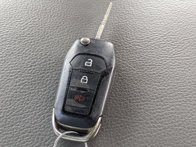 Photo of 2018 Oxford White Ford F-150