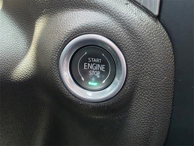 Photo of 2020 White Frost Tricoat GMC Sierra 3500