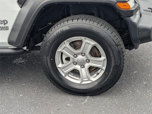 Photo of 2020 Bright White Clearcoat Jeep Wrangler Unlimited