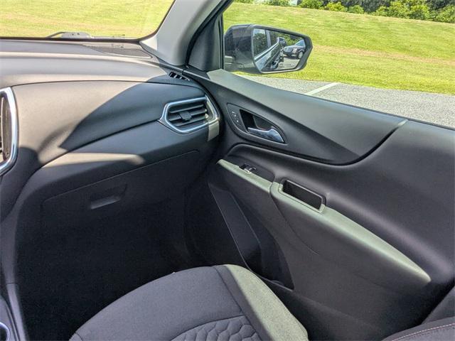 Photo of 2021 Midnight Blue Metallic Chevrolet Equinox