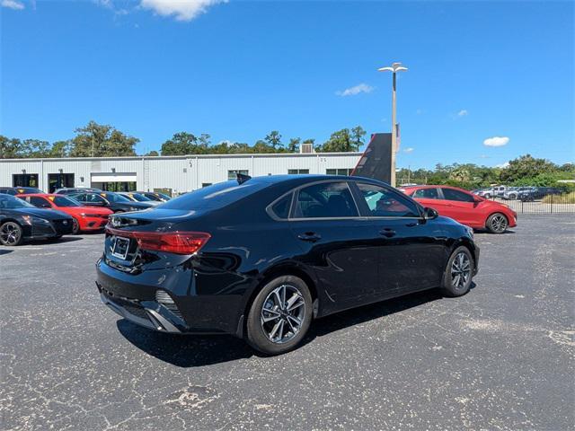 Photo of 2023 Aurora Black Pearl Kia Forte