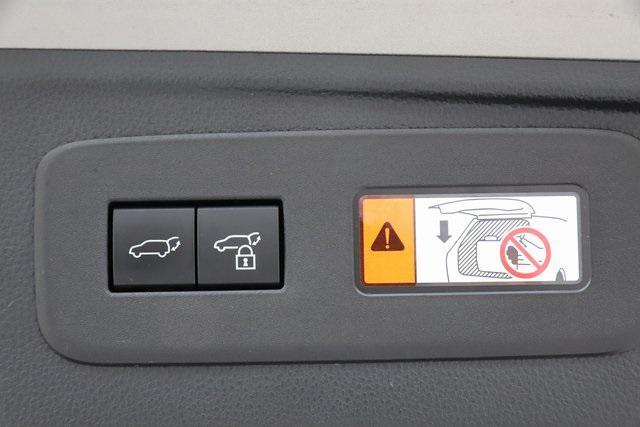 Photo of 2024 Silver Lexus GX 550