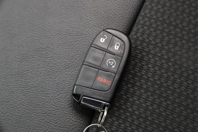 Photo of 2023 Bright White Clearcoat Jeep Compass