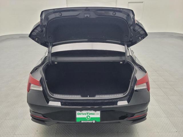 Photo of 2023 Phantom Black Hyundai ELANTRA