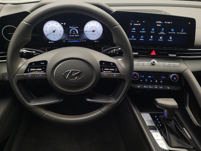 Photo of 2023 Phantom Black Hyundai ELANTRA