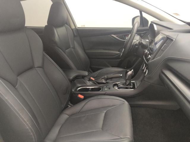Photo of 2018 Crystal White Pearl Subaru Impreza