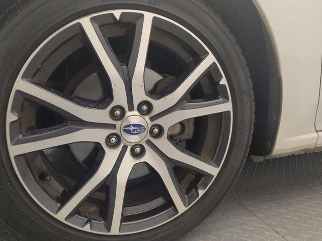 Photo of 2018 Crystal White Pearl Subaru Impreza
