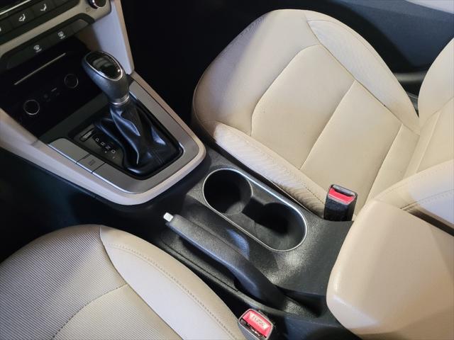 Photo of 2018 Quartz White Pearl Hyundai ELANTRA