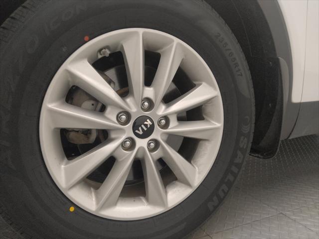 Photo of 2020 Snow White Pearl Kia Sorento