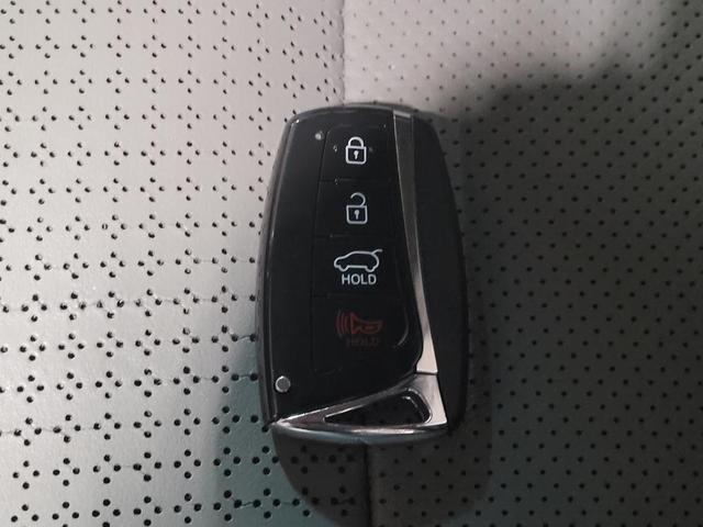 Photo of 2013 Marlin Blue Hyundai SANTA FE