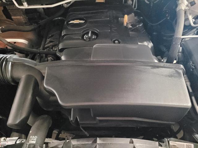 Photo of 2020 Summit White Chevrolet Colorado