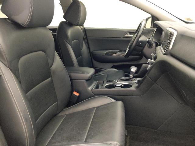 Photo of 2020 Black Cherry Pearl Kia Sportage