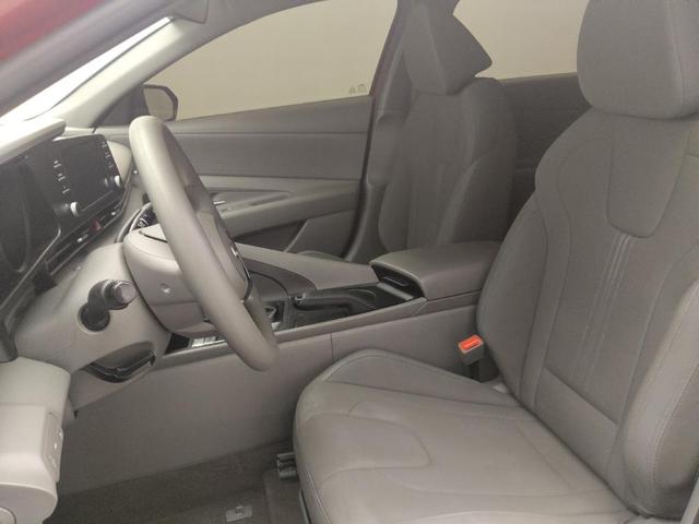 Photo of 2022 Red Hyundai ELANTRA