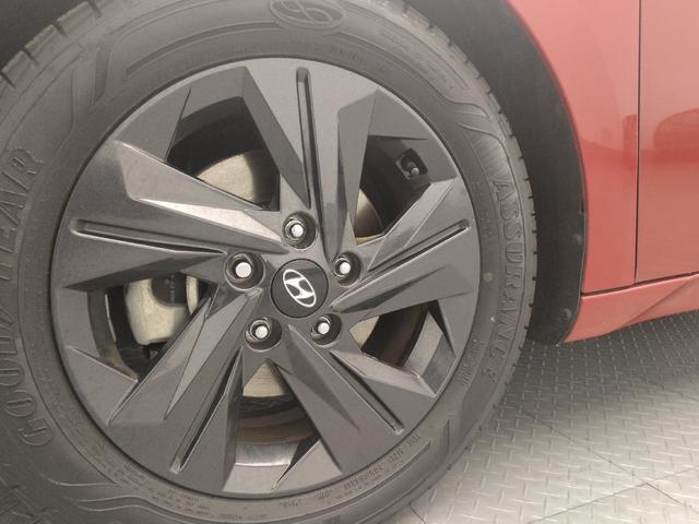 Photo of 2022 Red Hyundai ELANTRA