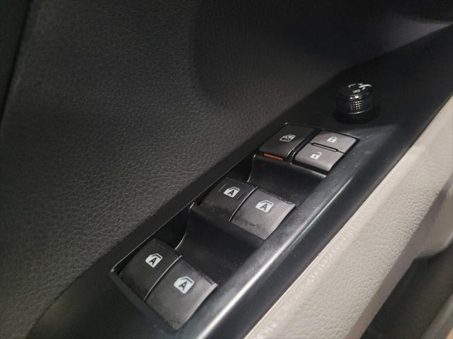 Photo of 2019 Predawn Gray Mica Toyota Camry