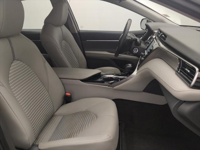 Photo of 2019 Predawn Gray Mica Toyota Camry