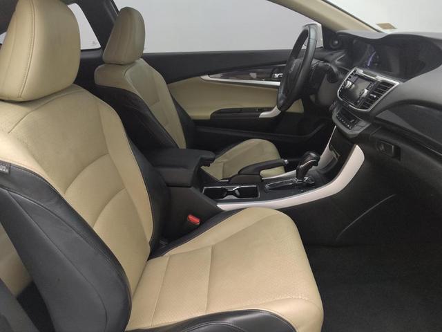 Photo of 2013 White Orchid Pearl Honda Accord