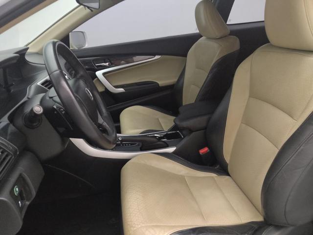 Photo of 2013 White Orchid Pearl Honda Accord