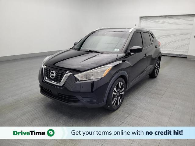 Photo of 2020 Super Black Nissan Kicks