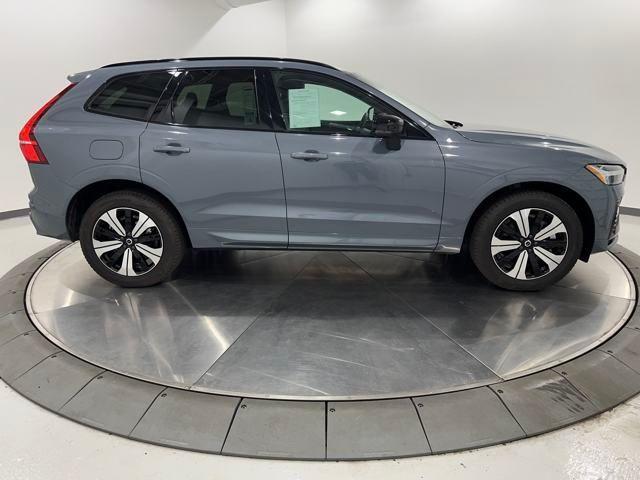 Photo of 2024 Thunder Gray Metallic Volvo XC60 Recharge Plug-In Hybrid