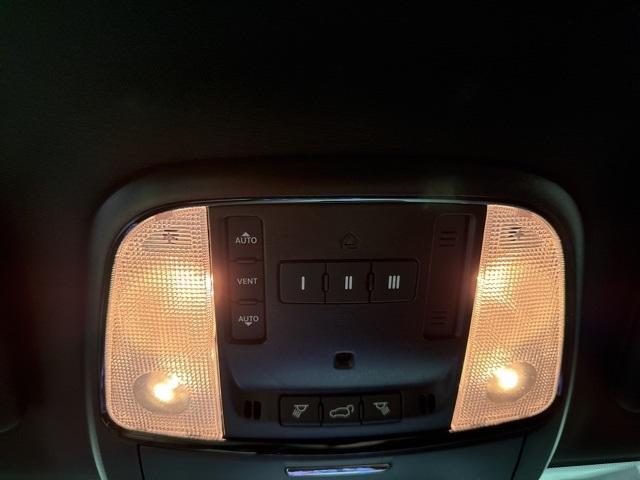 Photo of 2025 DB Black Crystal Clearcoat Dodge Durango