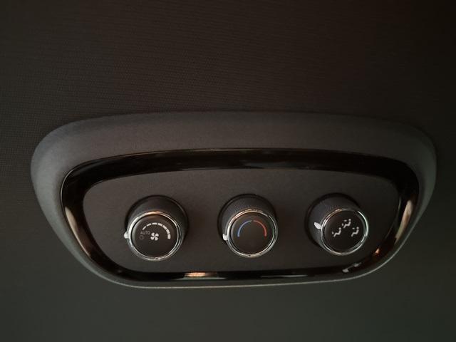 Photo of 2025 DB Black Crystal Clearcoat Dodge Durango