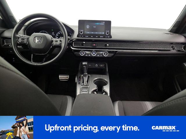 Photo of 2024 White Honda Civic