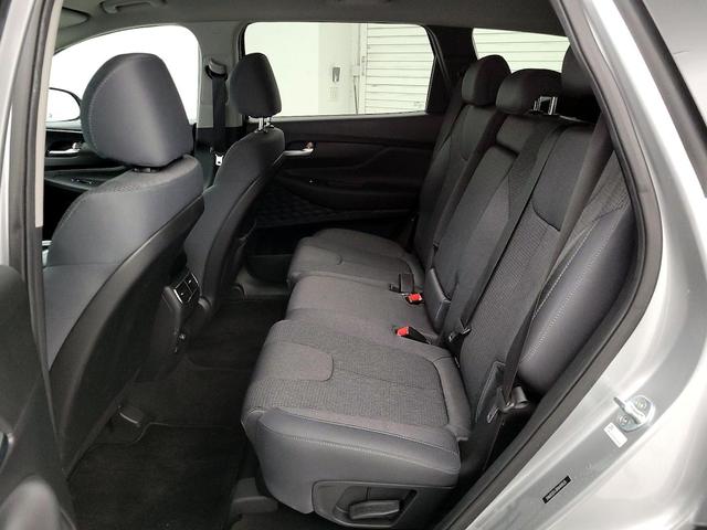 Photo of 2022 Silver Hyundai SANTA FE