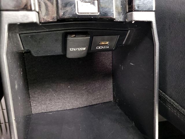 Photo of 2021 Silver Toyota Corolla Hatchback