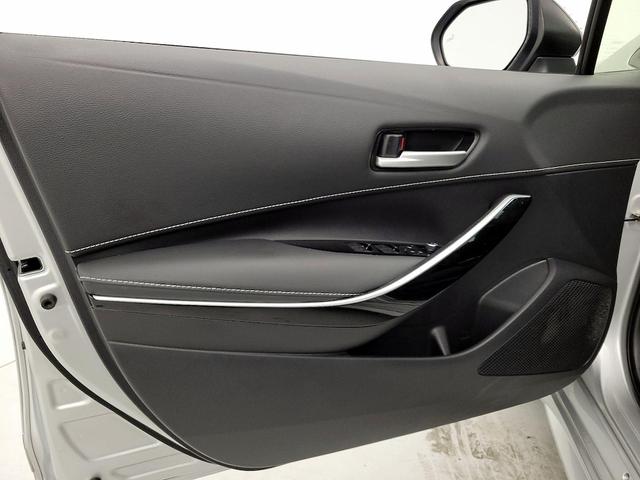 Photo of 2021 Silver Toyota Corolla Hatchback