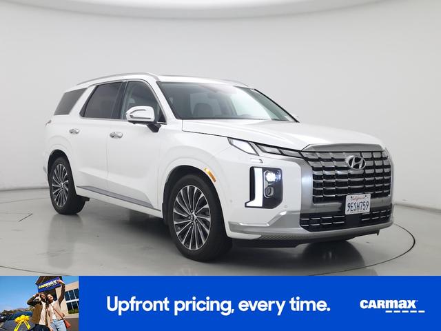 Photo of 2023 White Hyundai PALISADE