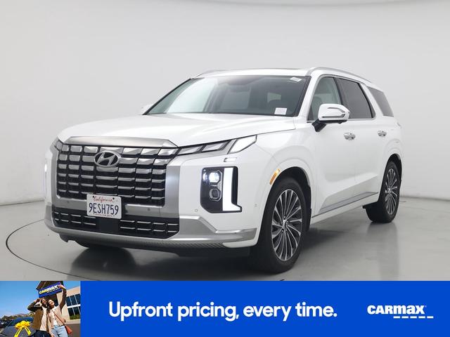 Photo of 2023 White Hyundai PALISADE