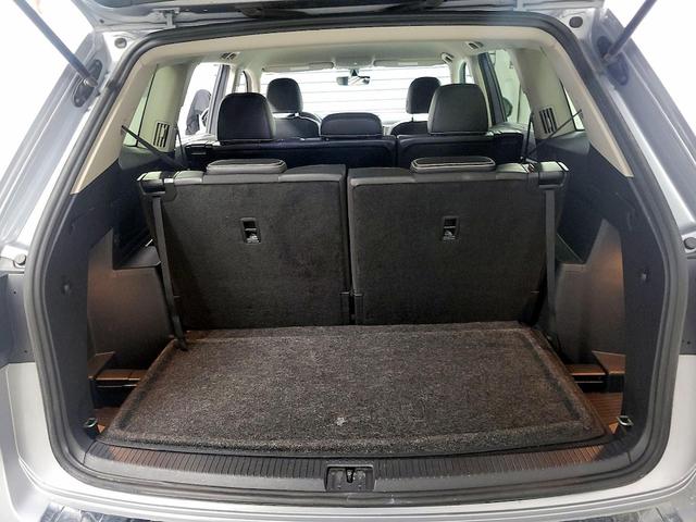 Photo of 2022 Silver Volkswagen Atlas