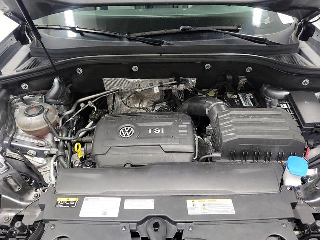 Photo of 2022 Silver Volkswagen Atlas