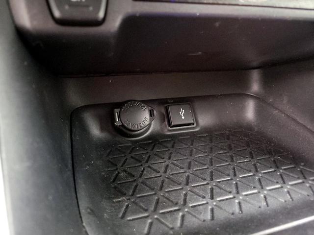 Photo of 2022 Silver Toyota RAV4