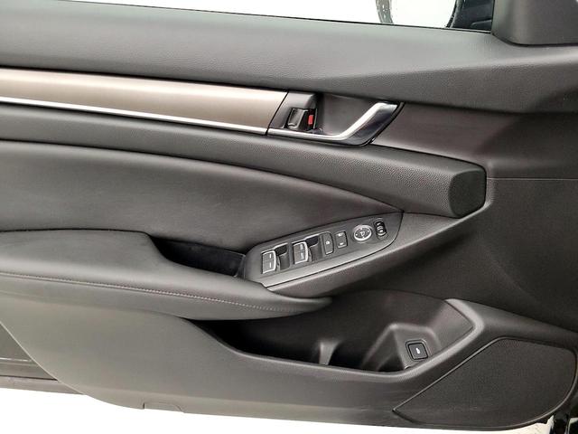 Photo of 2020 Black Honda Accord Hybrid