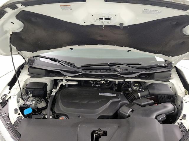 Photo of 2019 White Honda Odyssey