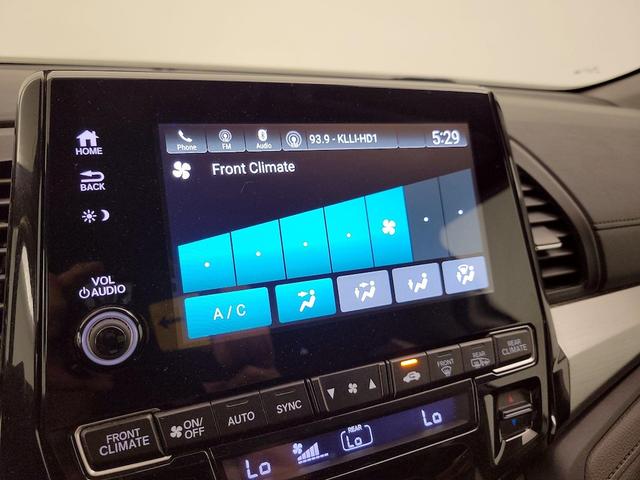 Photo of 2019 White Honda Odyssey
