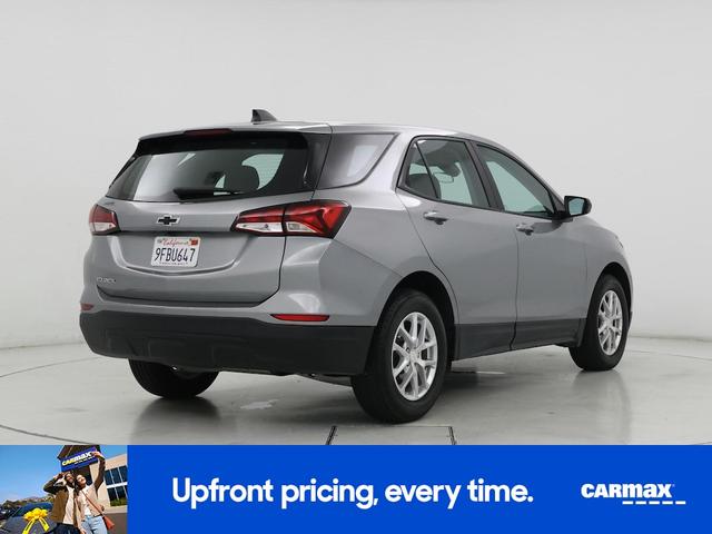 Photo of 2023 Silver Chevrolet Equinox