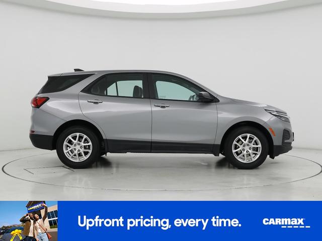 Photo of 2023 Silver Chevrolet Equinox