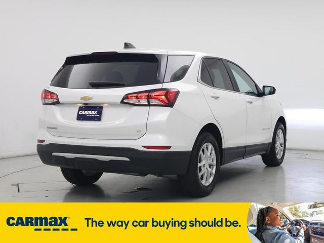 Photo of 2022 White Chevrolet Equinox