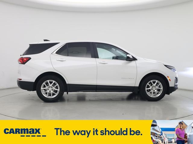 Photo of 2022 White Chevrolet Equinox