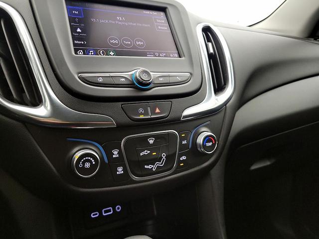 Photo of 2022 White Chevrolet Equinox