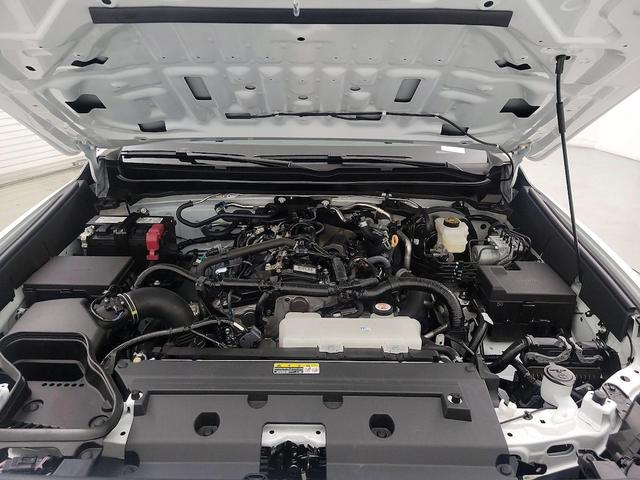 Photo of 2025 White Toyota Tacoma