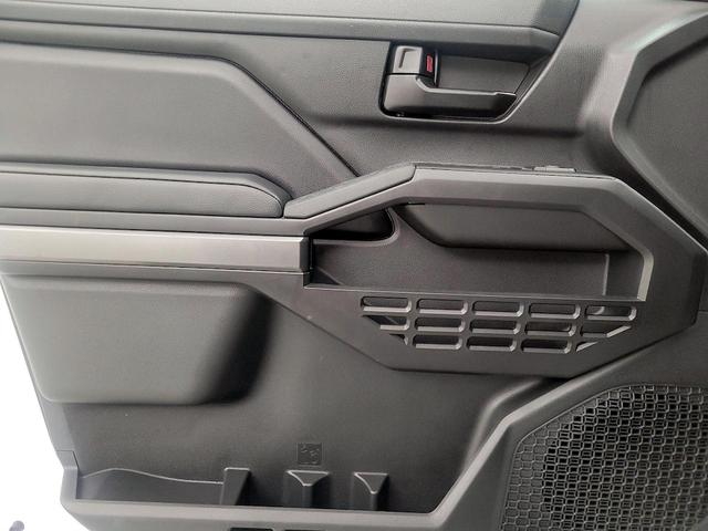 Photo of 2025 White Toyota Tacoma