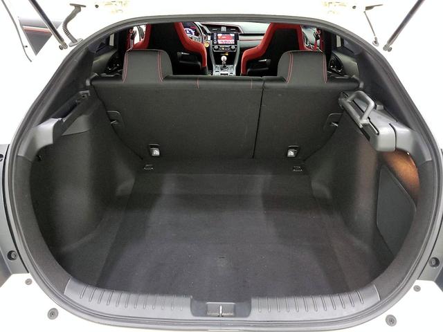 Photo of 2019 White Honda Civic